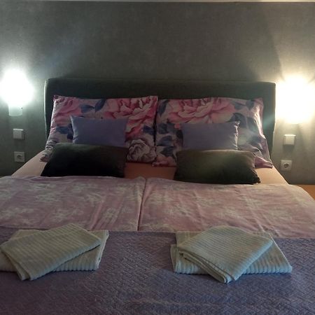 Apartman Vidovic Apartment Korenica Exterior foto