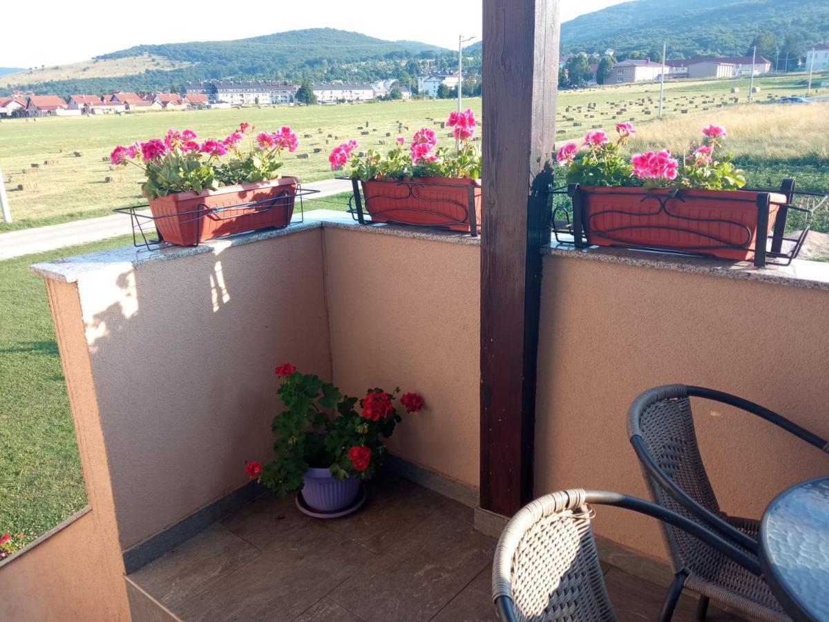 Apartman Vidovic Apartment Korenica Exterior foto