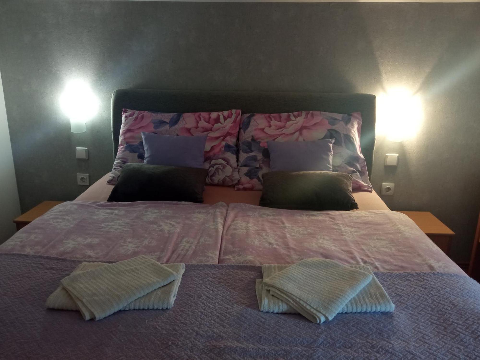 Apartman Vidovic Apartment Korenica Exterior foto